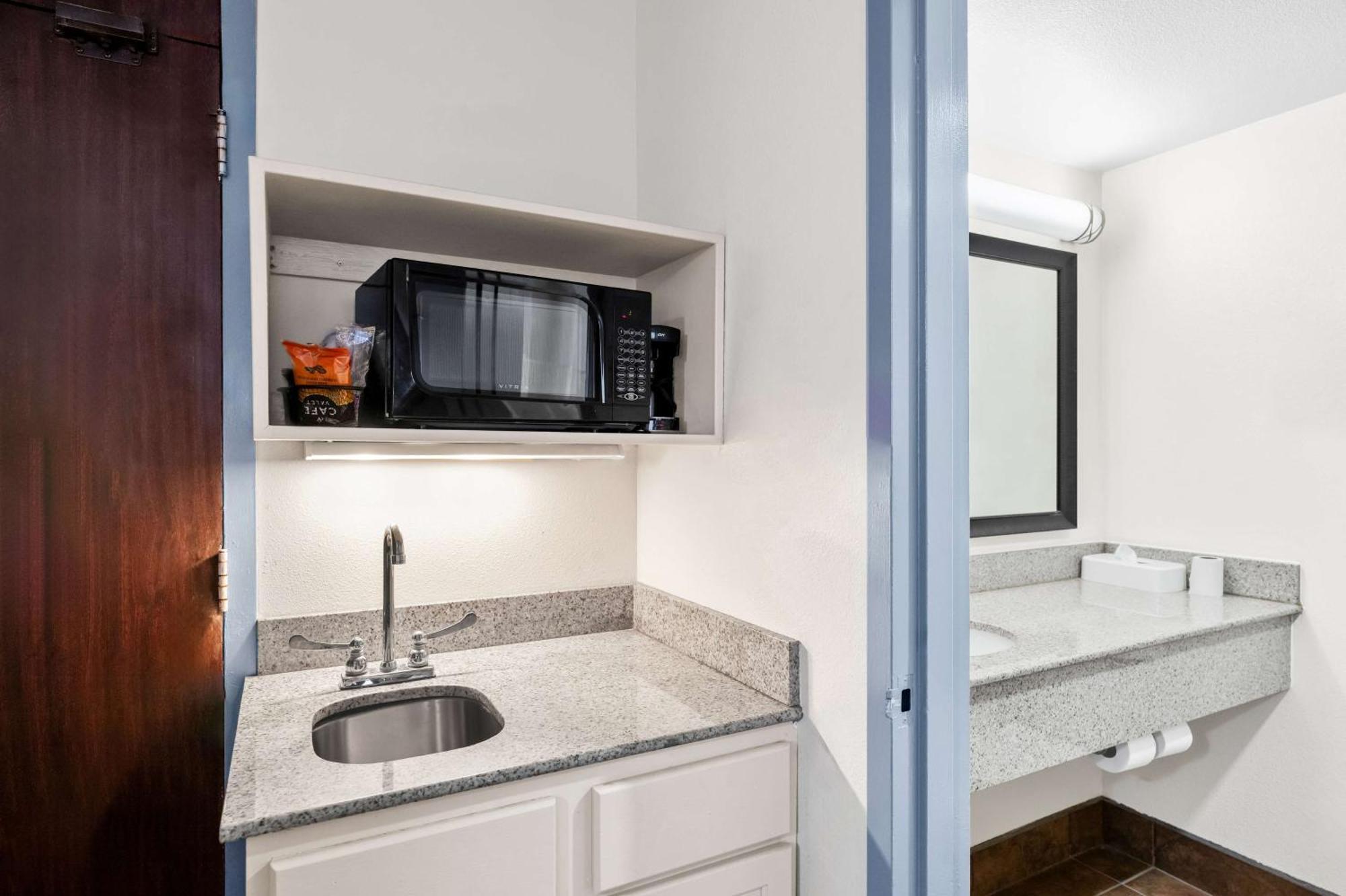 Surestay Plus Hotel By Best Western Lubbock Medical Center Exteriér fotografie
