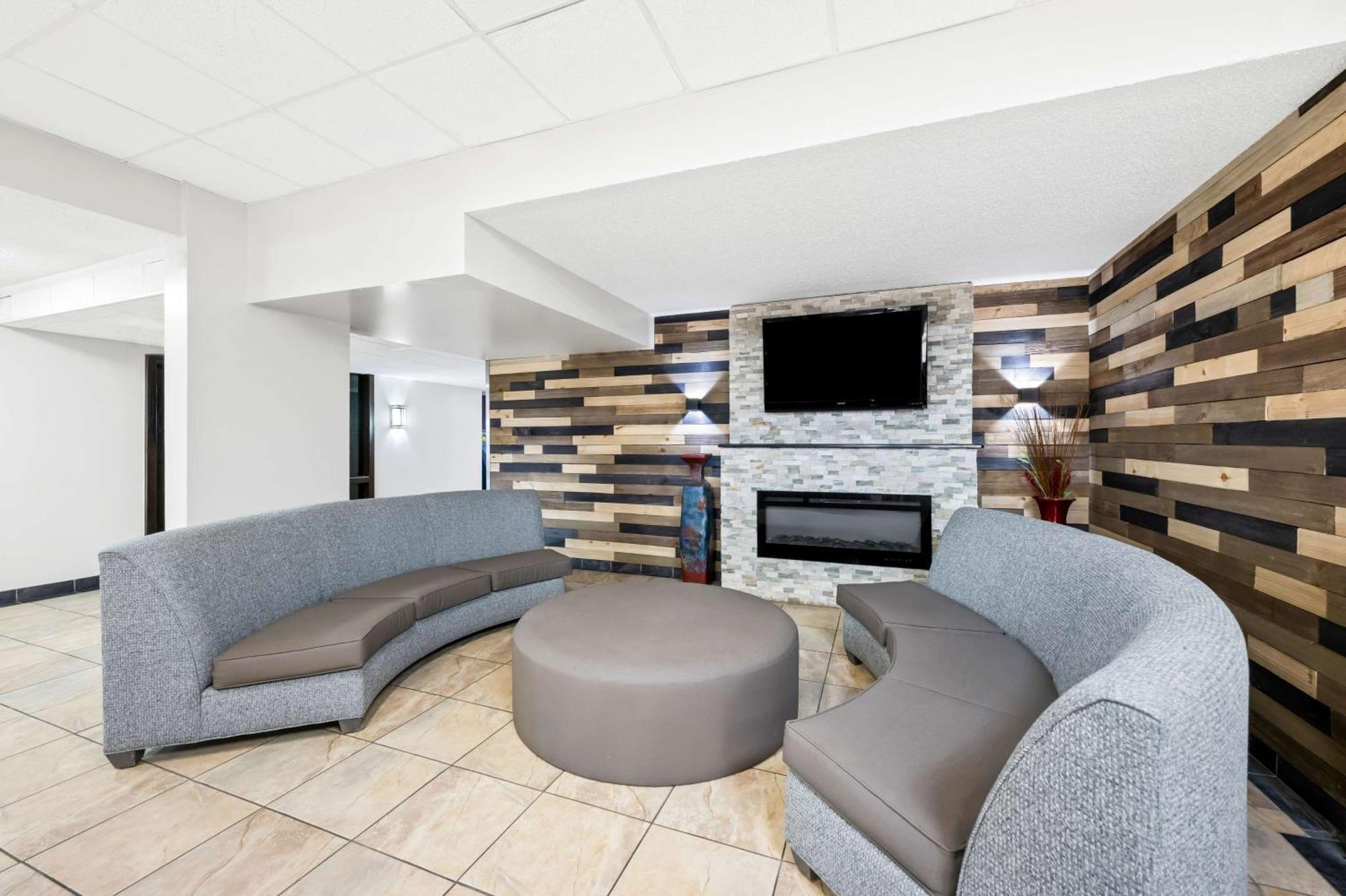 Surestay Plus Hotel By Best Western Lubbock Medical Center Exteriér fotografie