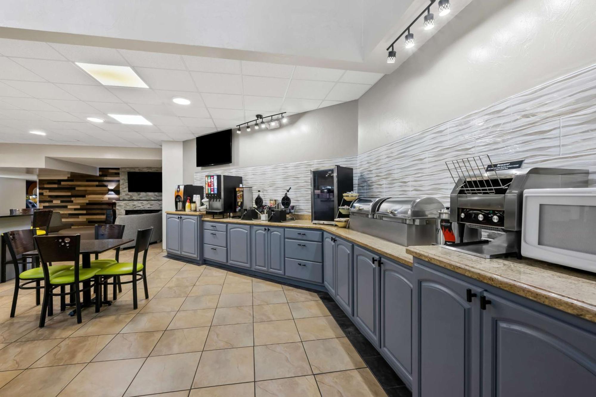 Surestay Plus Hotel By Best Western Lubbock Medical Center Exteriér fotografie